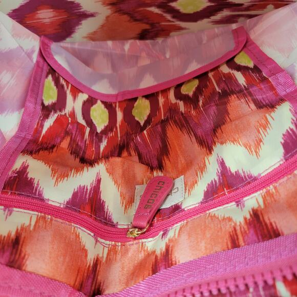 Chico's Tote Fold-Up Bag Large Pink Ikat Print Packable Zipper Double Strap NEW - Picture 3 of 12